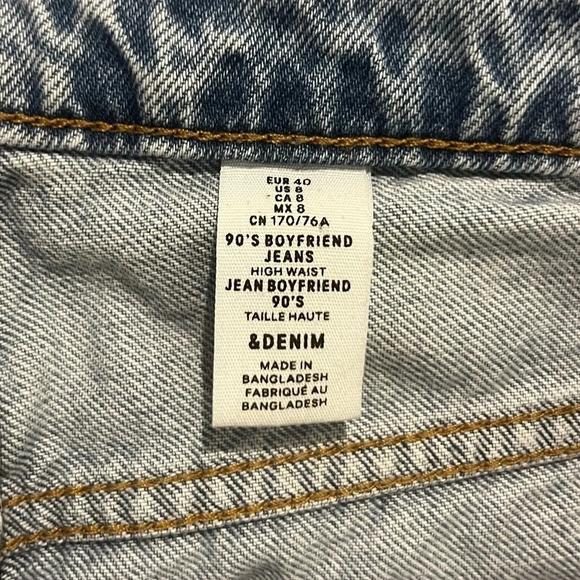 & DENIM Distressed 90s Boyfriend Light Wash Jeans - Picture 10 of 11